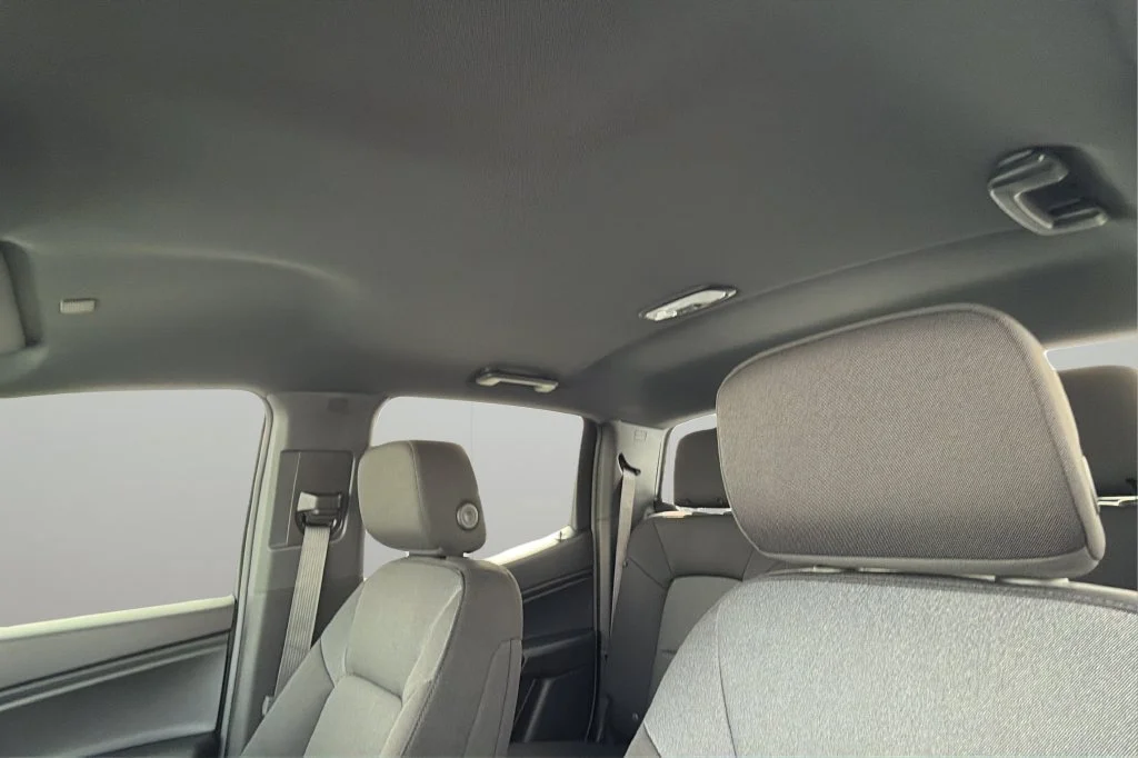 New 2026 Summit White Chevrolet Trail Boss image 32