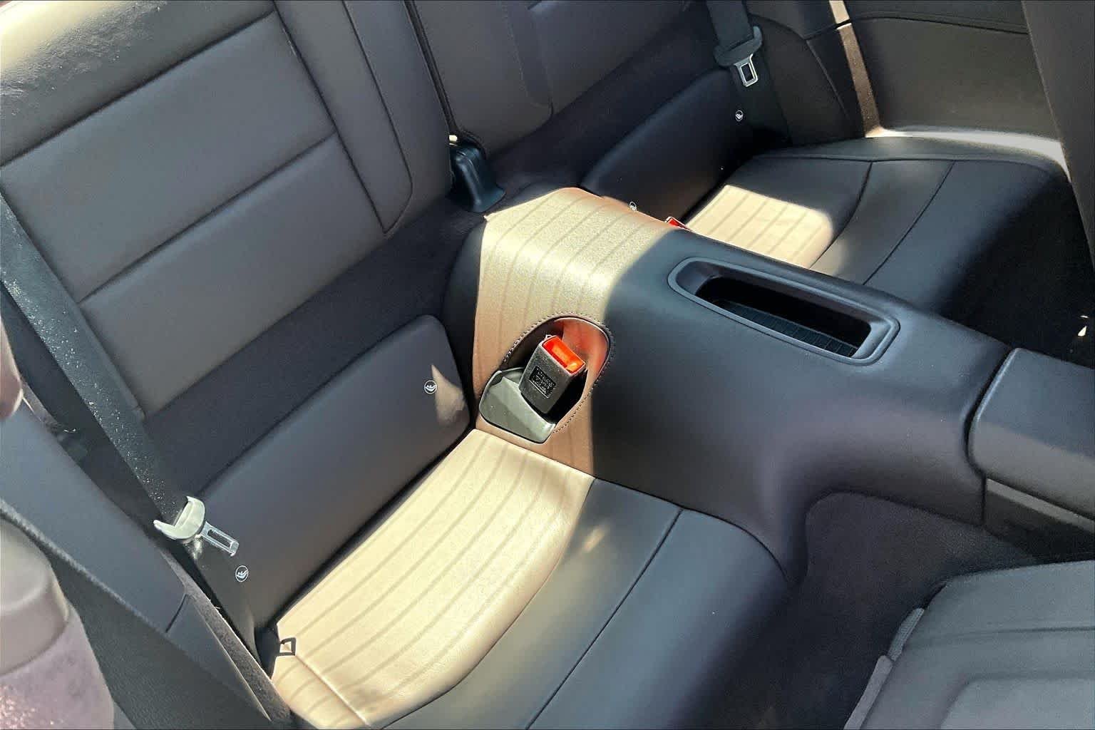 Used 2014 Dark Blue Metallic Porsche Turbo S image 15