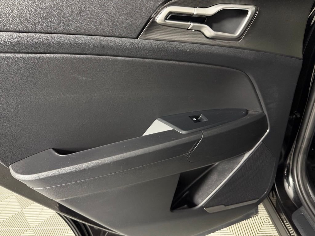 Used 2026 Fusion Black Kia S image 26