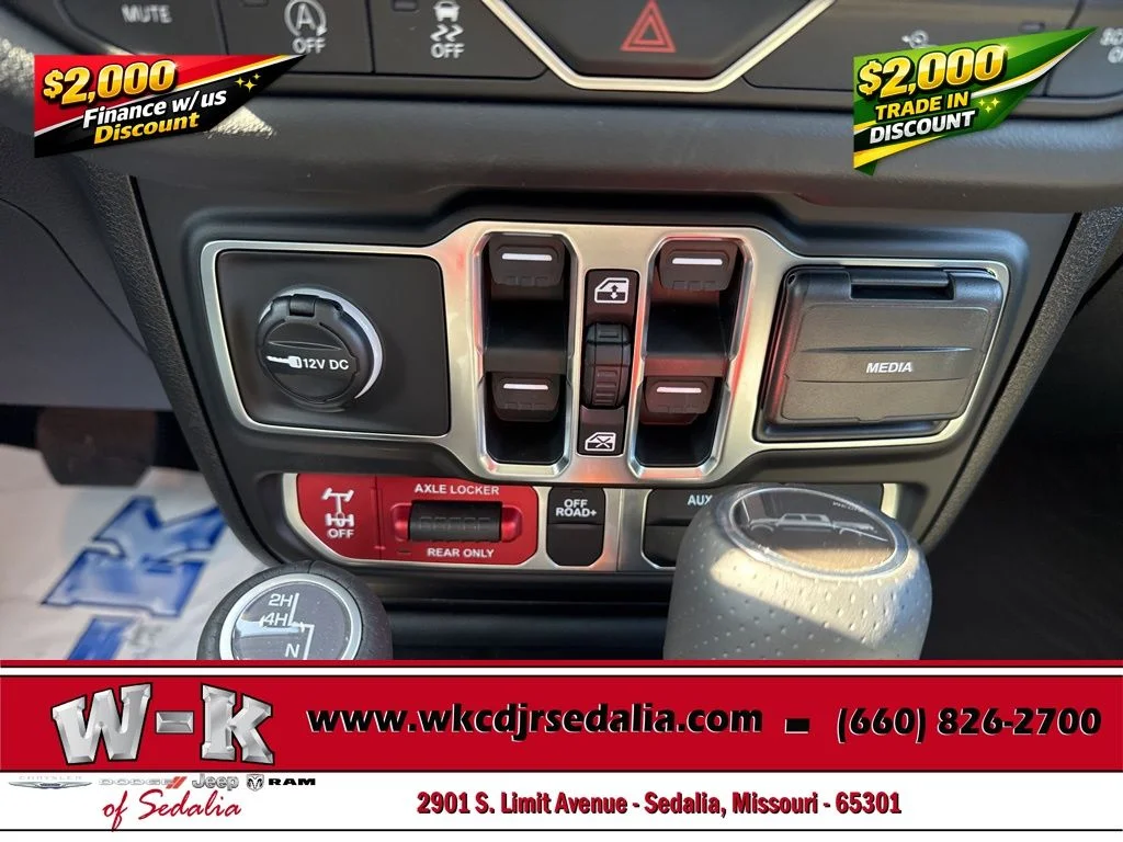 New 2026 White Jeep Mojave image 25