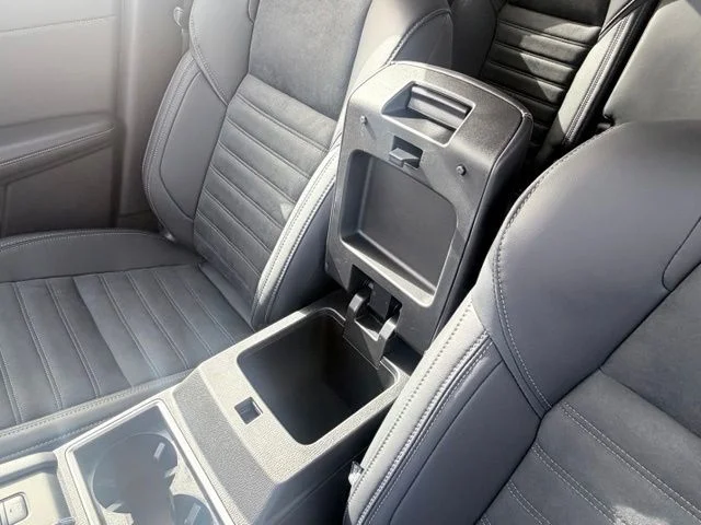 New 2026 White Nissan SL image 18