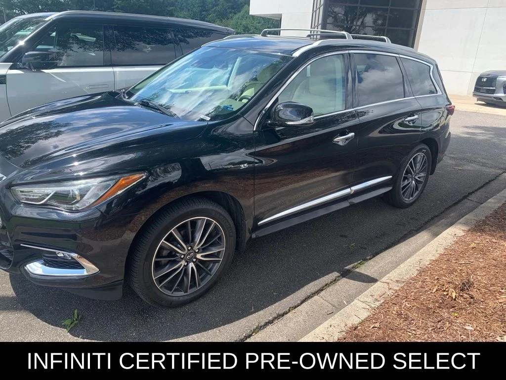 Certified Used 2020 Black Obsidian INFINITI LUXE image 8