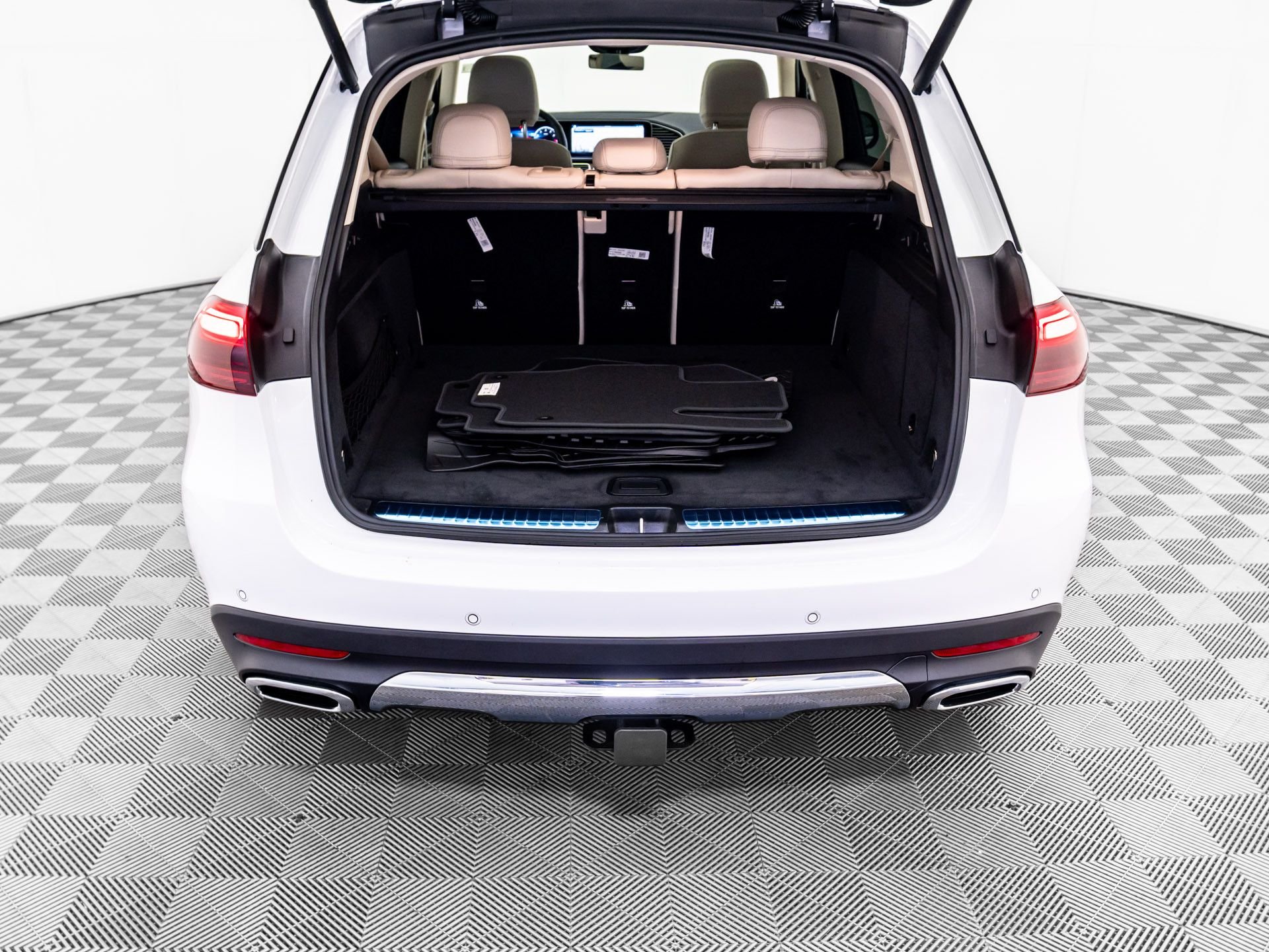 New 2026 Polar White Mercedes-Benz GLE 350 image 30