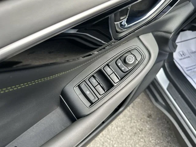 Used 2023 Silver Subaru Onyx Edition image 17