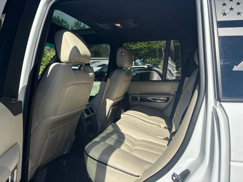 Used 2011  Land Rover Supercharged image 17