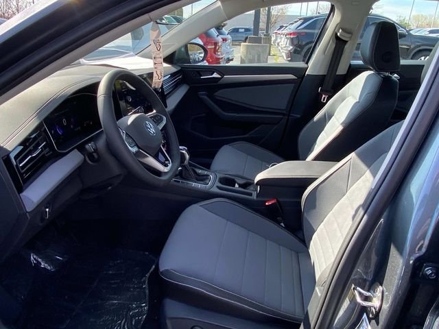 New 2026 Silver Volkswagen 1.5T SE image 15