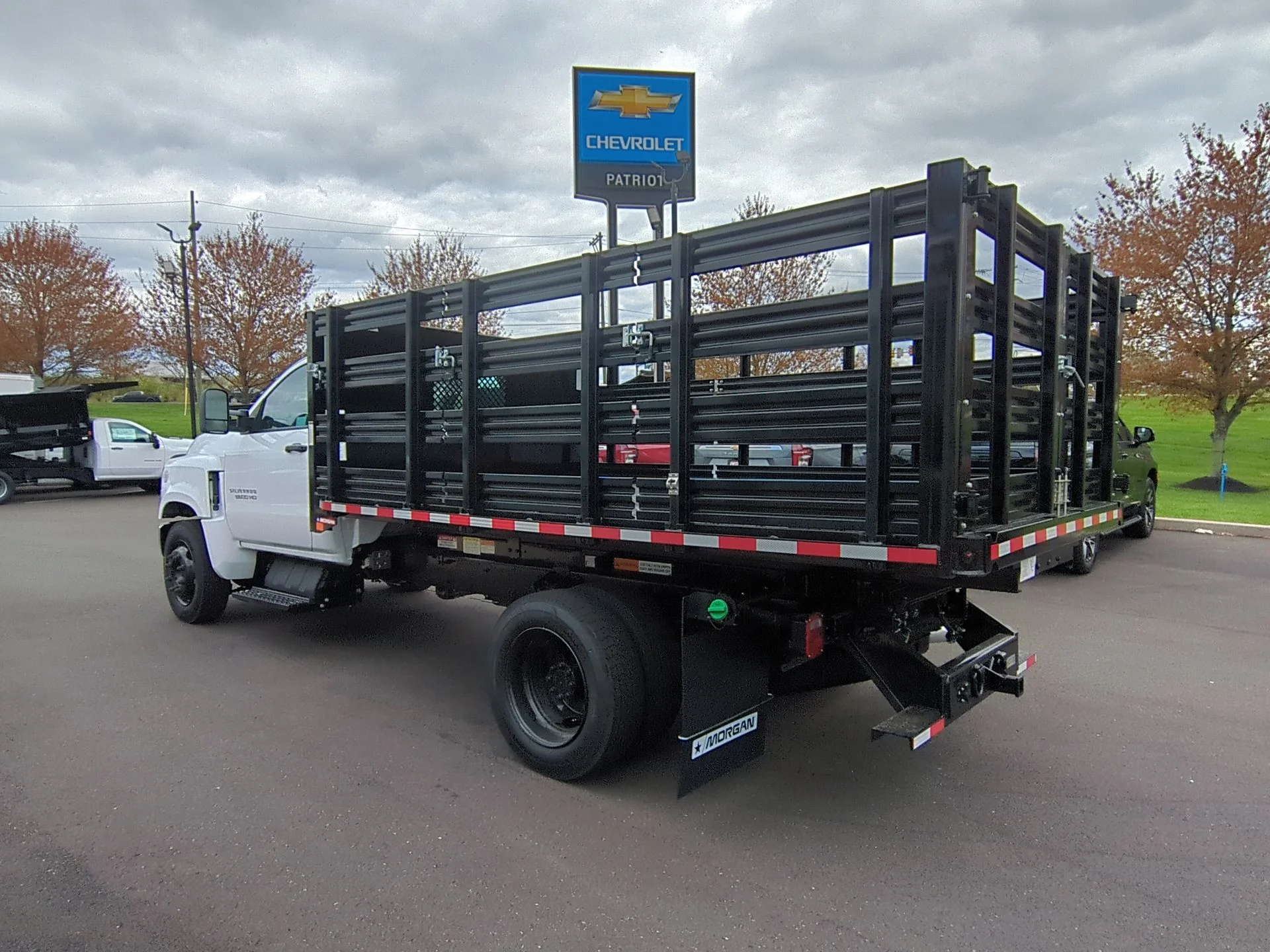 New 2024 Summit White Chevrolet Work Truck image 39