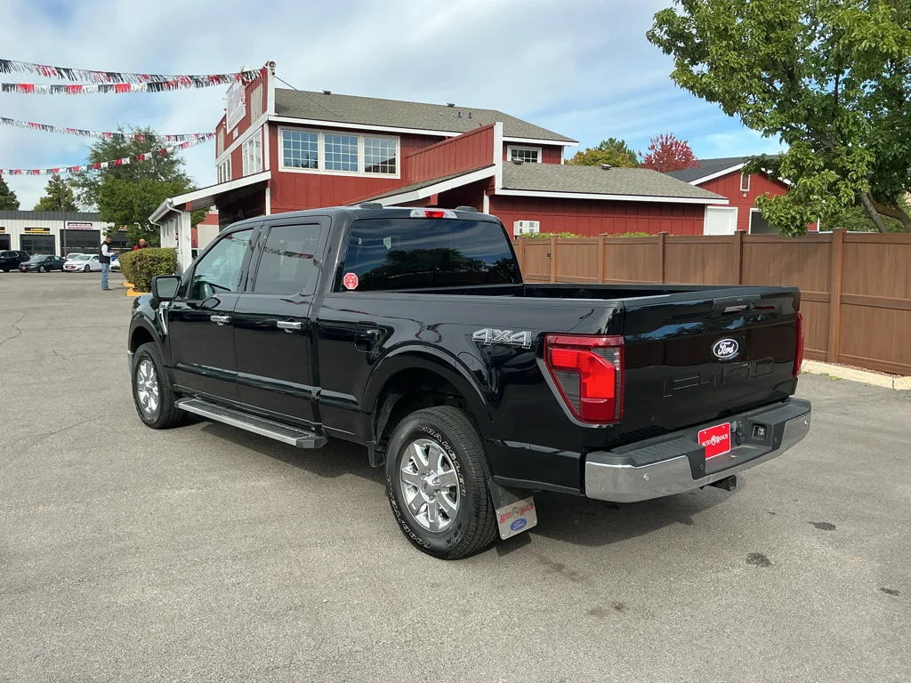 Used 2024 AGATE BLACK METALLIC Ford XLT image 7