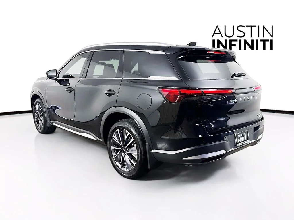 Certified Used 2026 Black INFINITI LUXE image 6