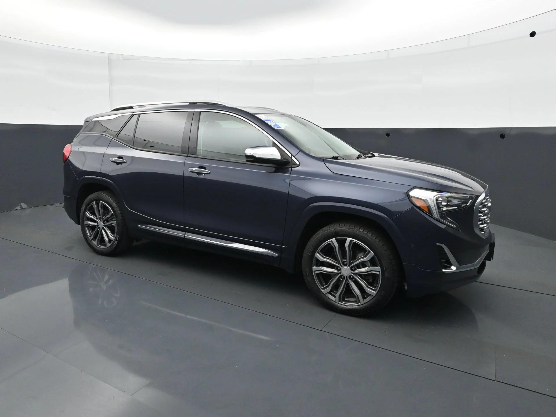 Used 2018 Blue Steel Metallic GMC Denali image 10