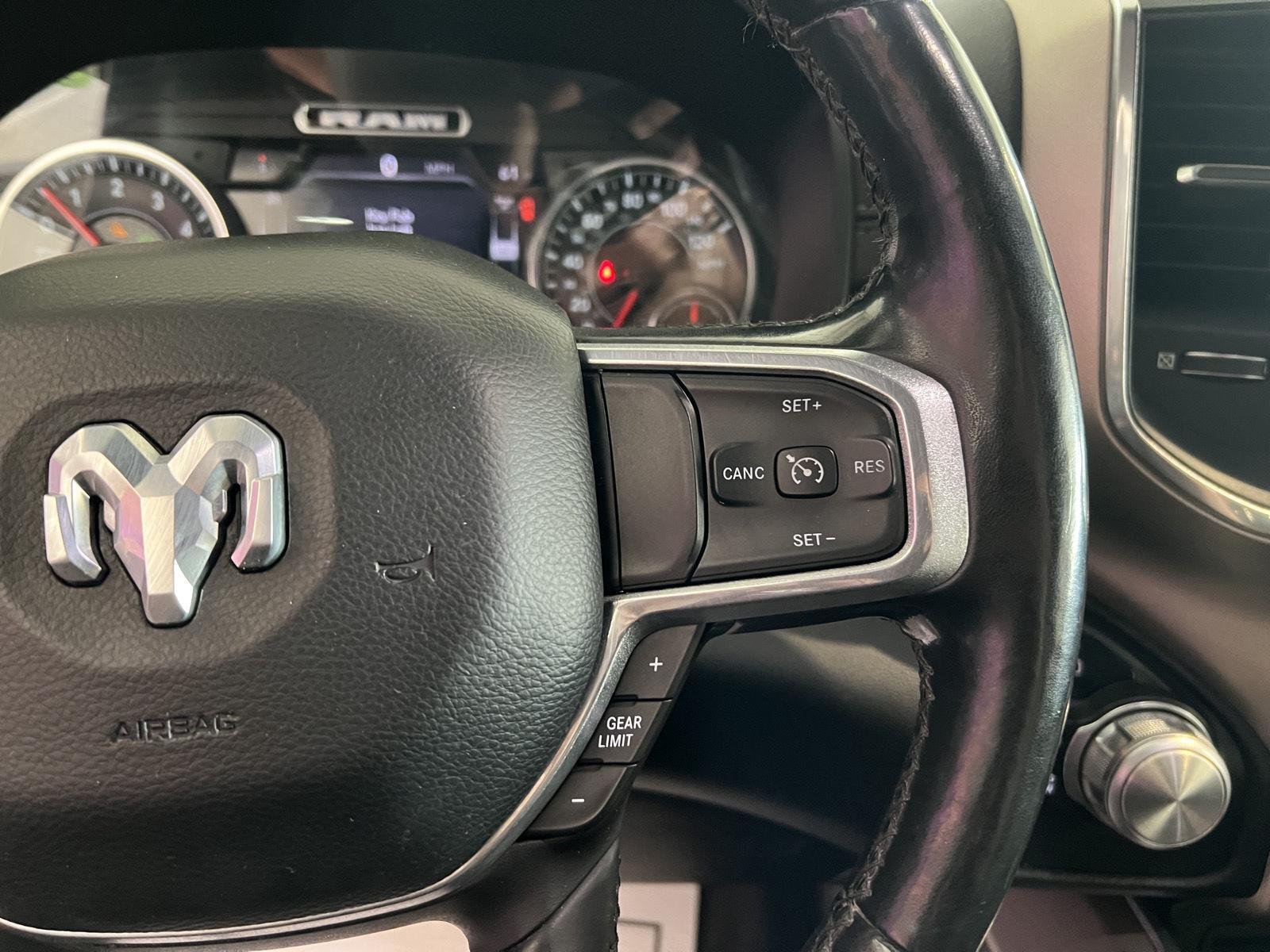 Used 2019 Delmonico Red Pearlcoat Ram Laramie image 20