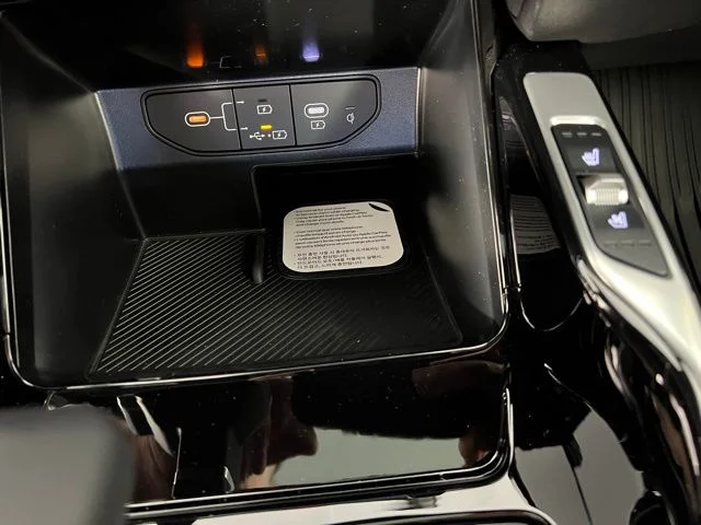 New 2026 White Kia X-Line SX Prestige image 25