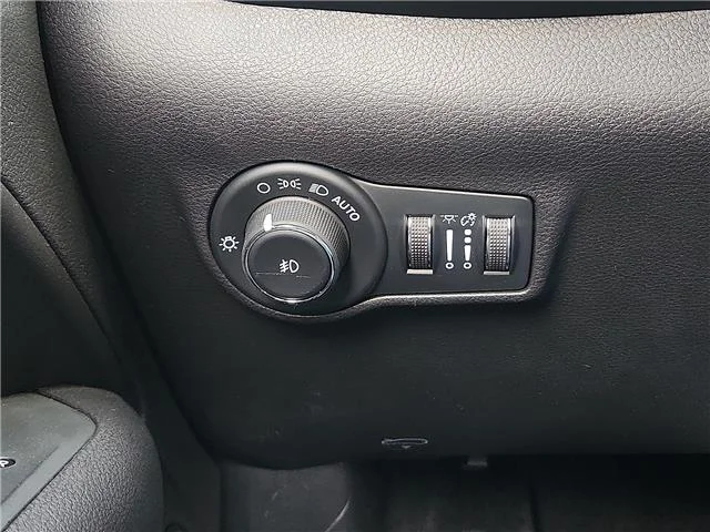 New 2026 PSE Silver Zyni Jeep LATITUDE ALTITUDE 4X4 image 14