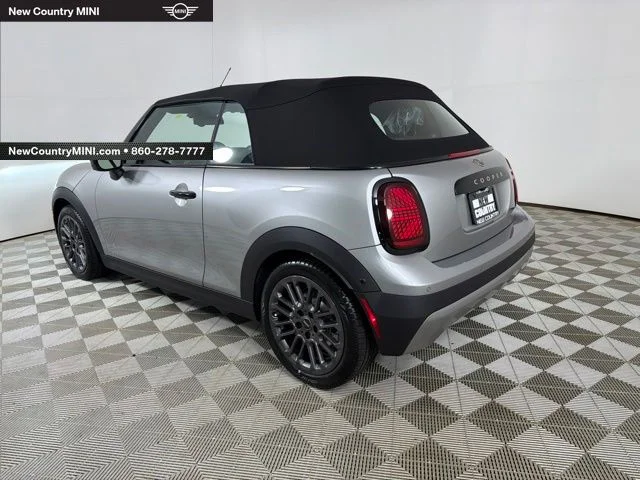 New 2026 Silver MINI Iconic image 5
