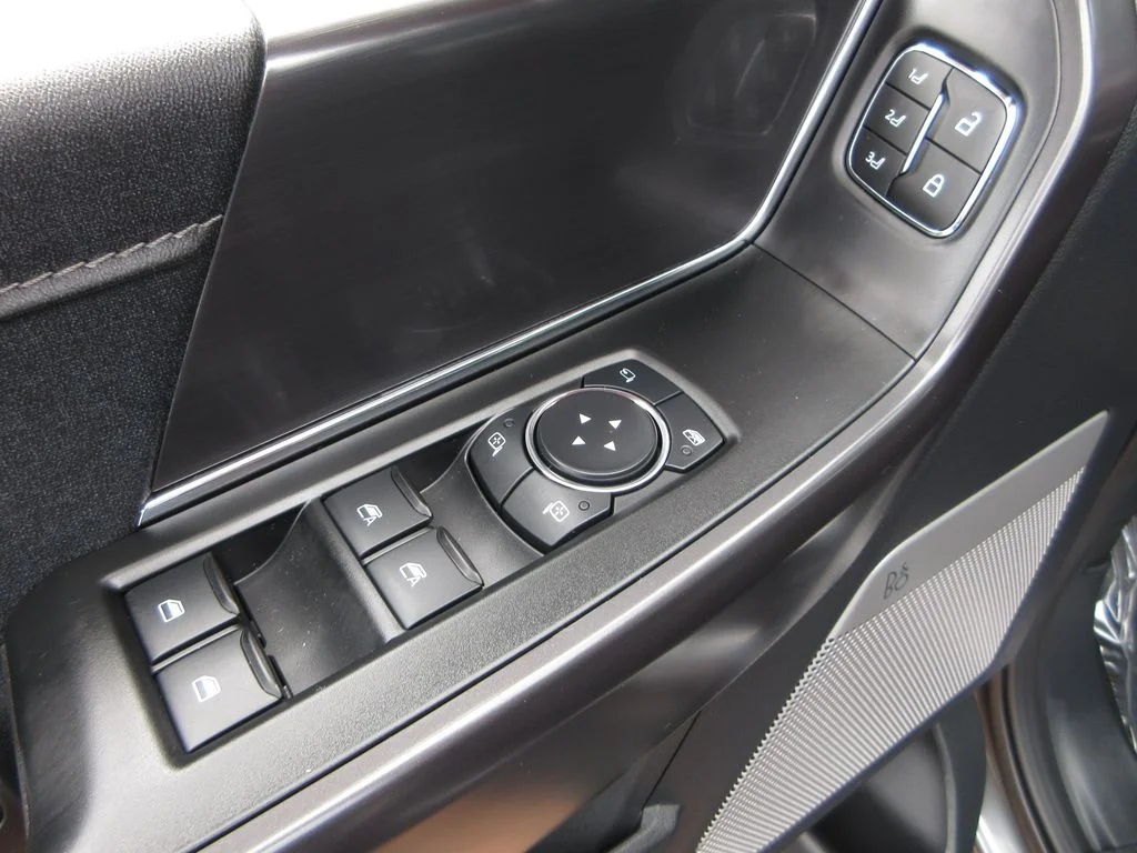 New 2026 Carbonized Gray Metallic Ford Lariat image 10