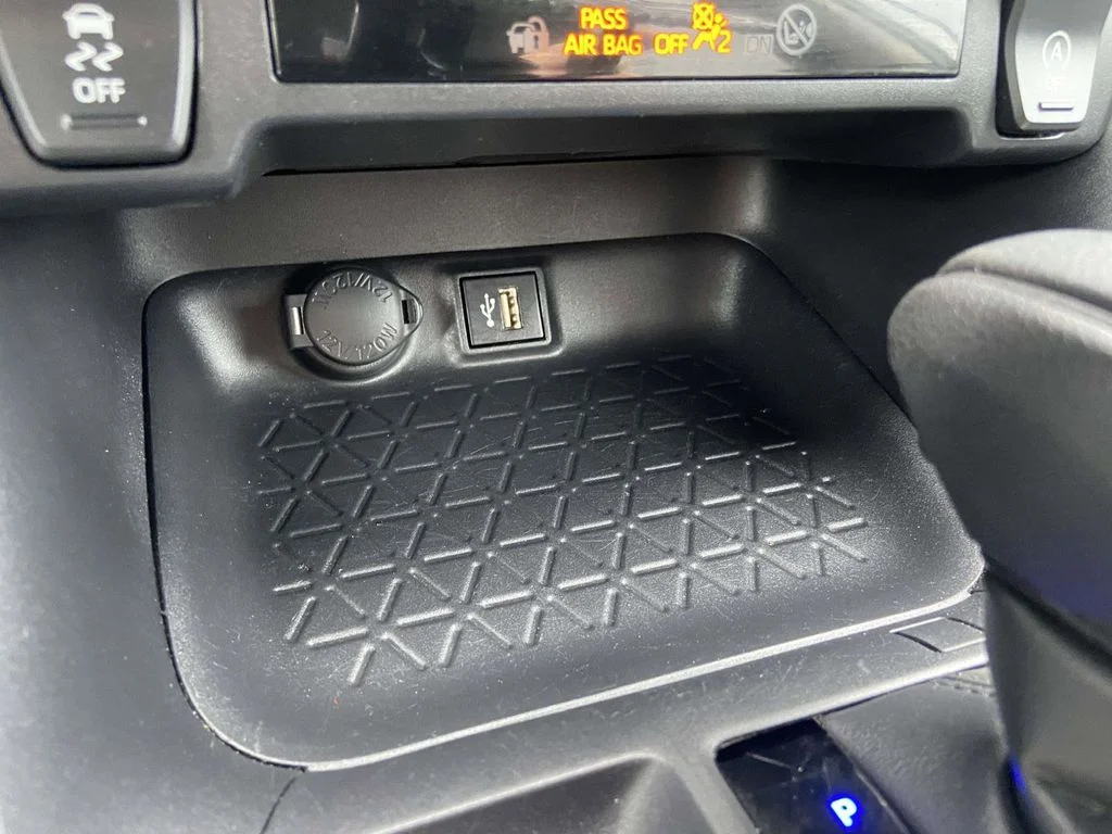 Used 2024 Silver Toyota XLE image 25