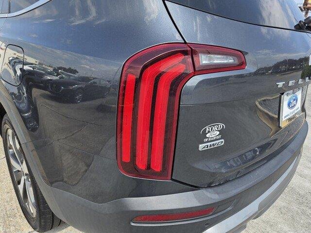 Used 2022 Gravity Grey Kia EX image 30
