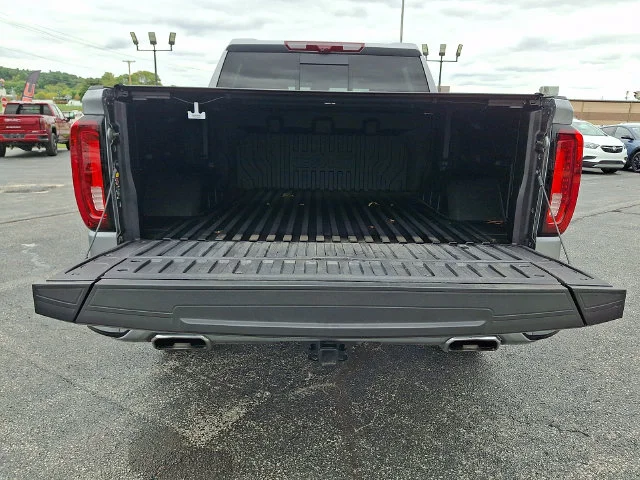 Used 2025 Silver GMC AT4 image 32