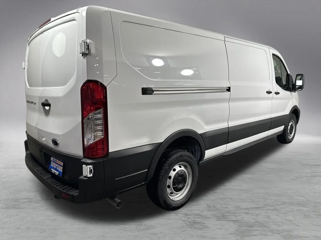 Used 2024 Oxford White Ford 250 image 12