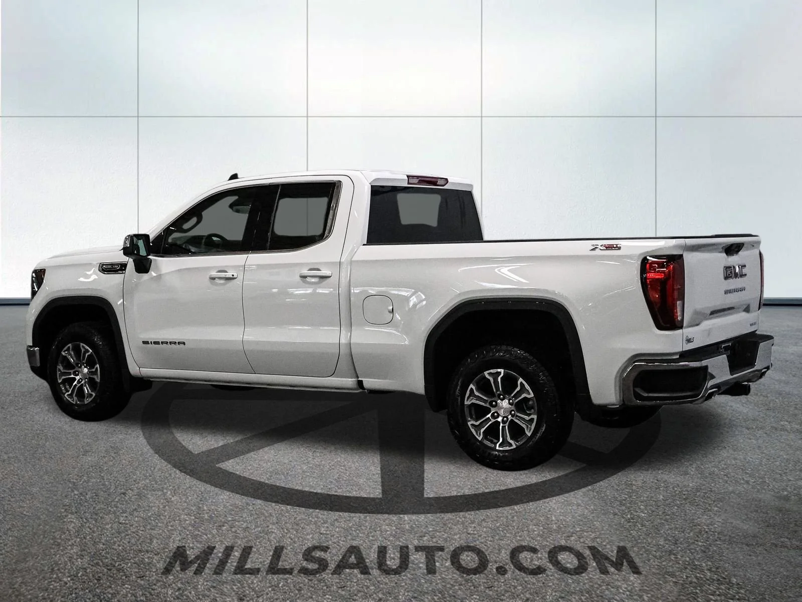 2026 GMC Sierra 1500 SLE - Photo 4