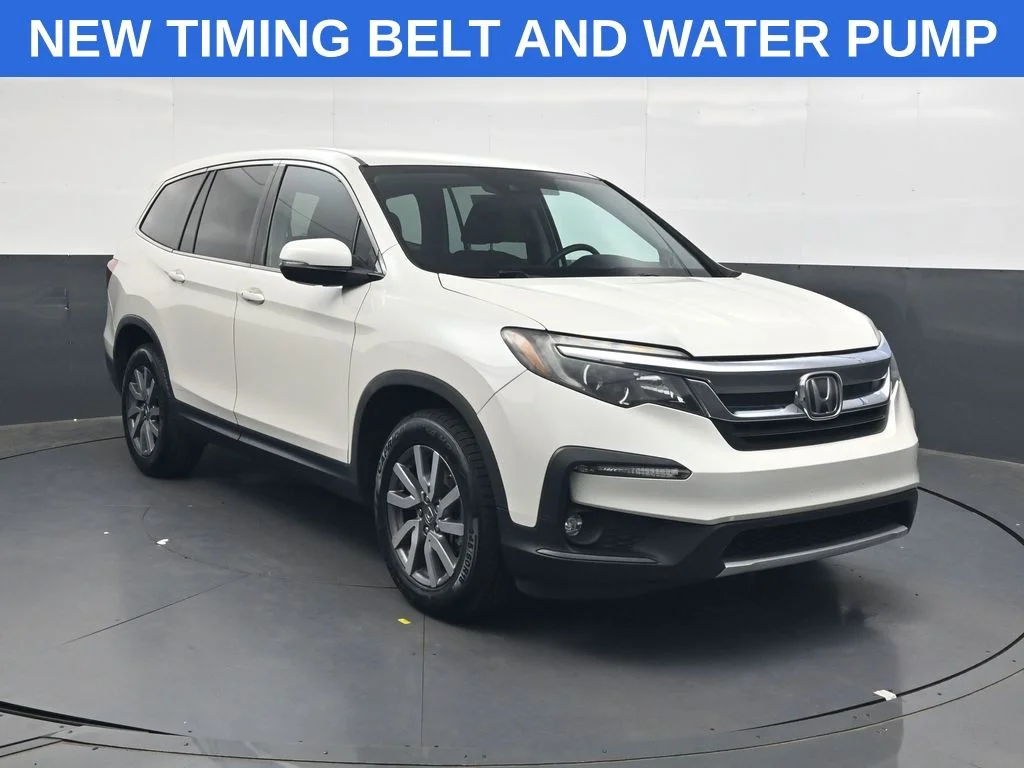 Used 2019 White Diamond Pearl Honda EX image 2