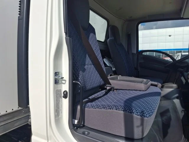 New 2025 White Chevrolet wt image 18