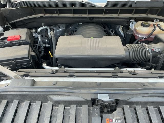 Used 2025 White Chevrolet RST image 24
