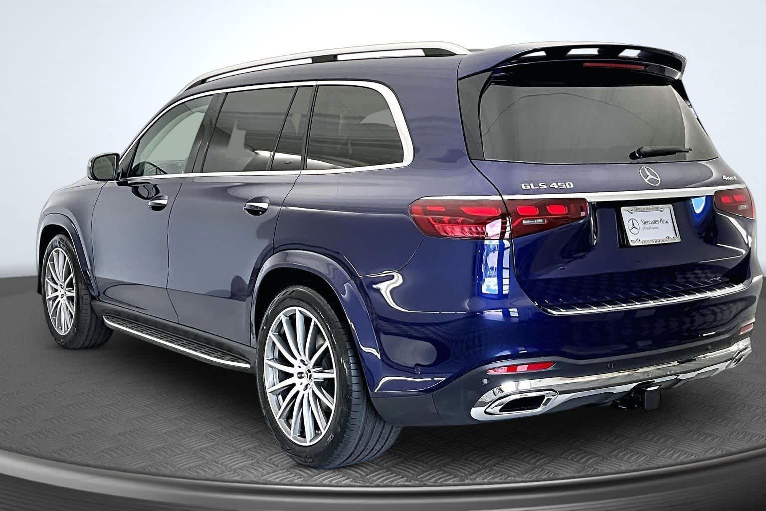 New 2026 MANUFAKTUR Mystic Blue Metallic Mercedes-Benz GLS 450 image 4