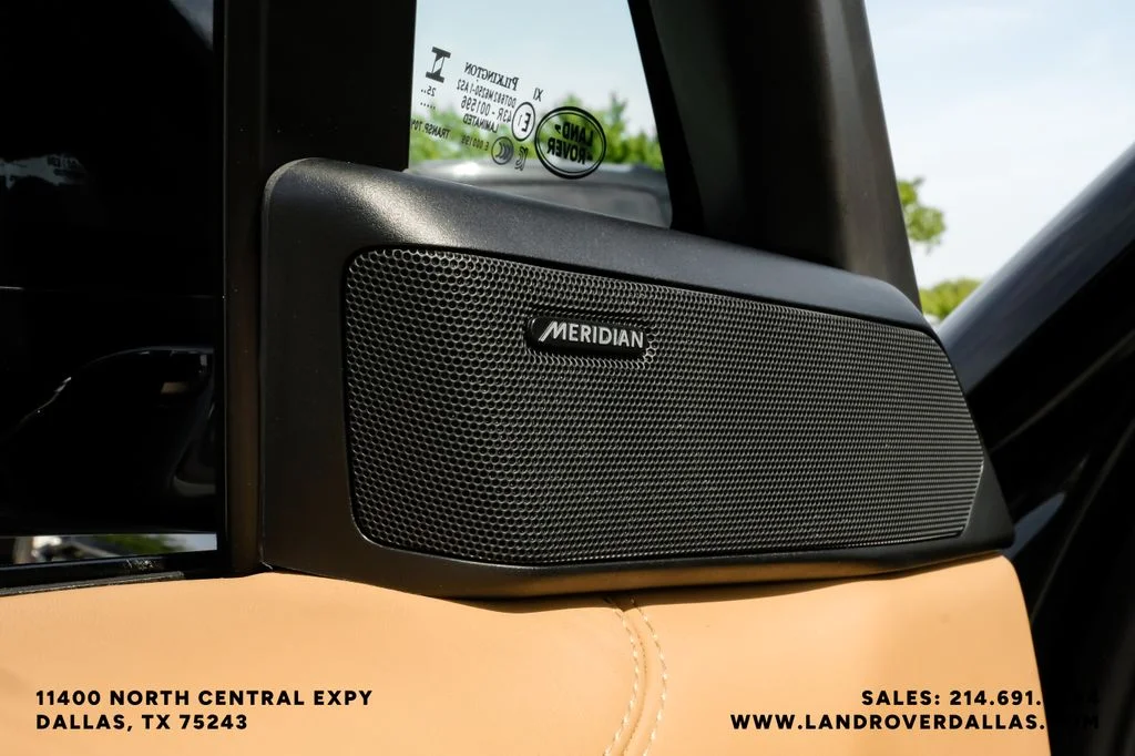 Used 2023 Black Land Rover SE image 46