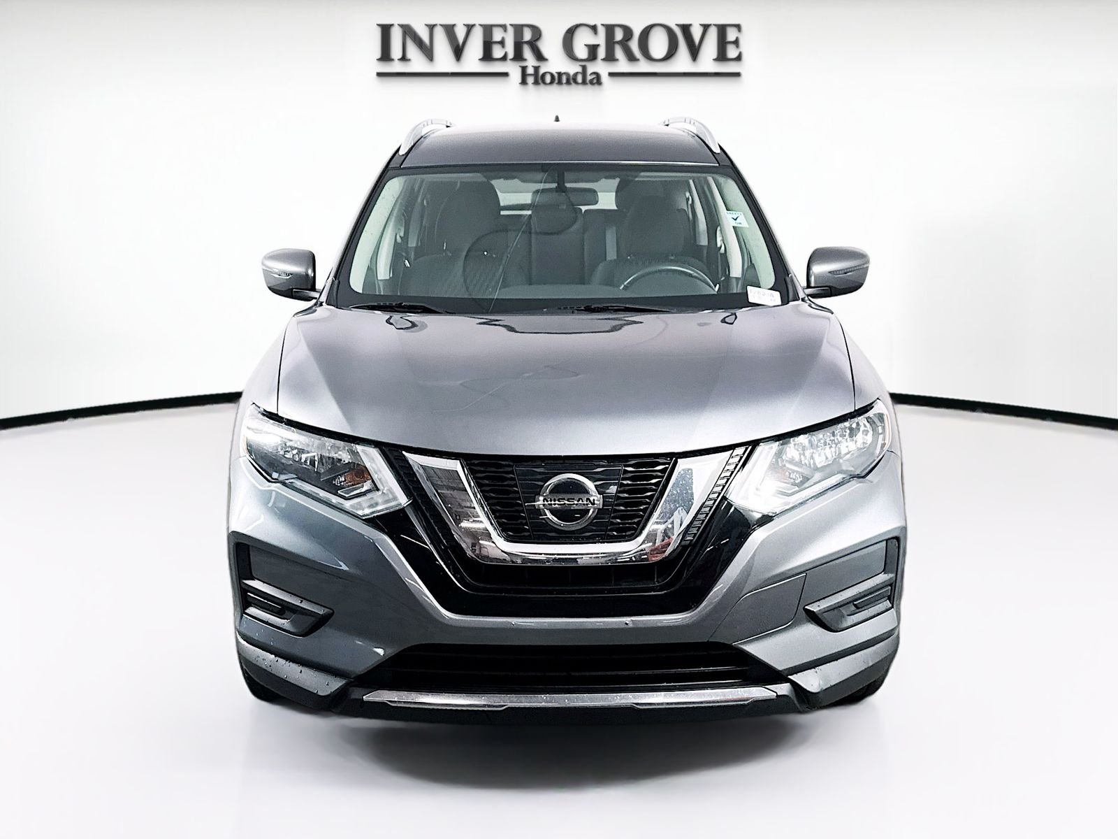 Used 2017 Nissan Rogue SV with VIN 5N1AT2MV9HC878383 for sale in Inver Grove Heights, Minnesota