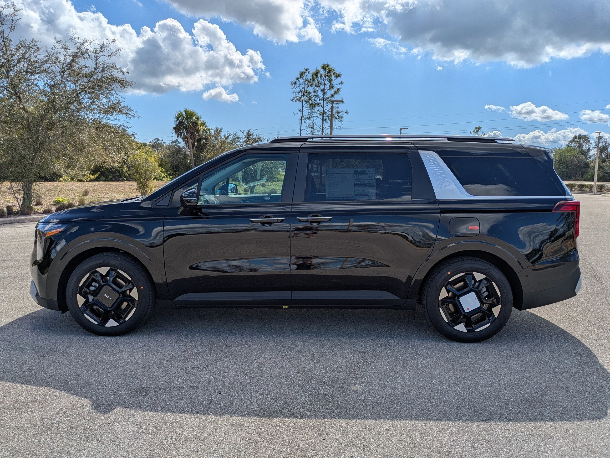 New 2026 Aurora Black Pearl Kia EX image 8