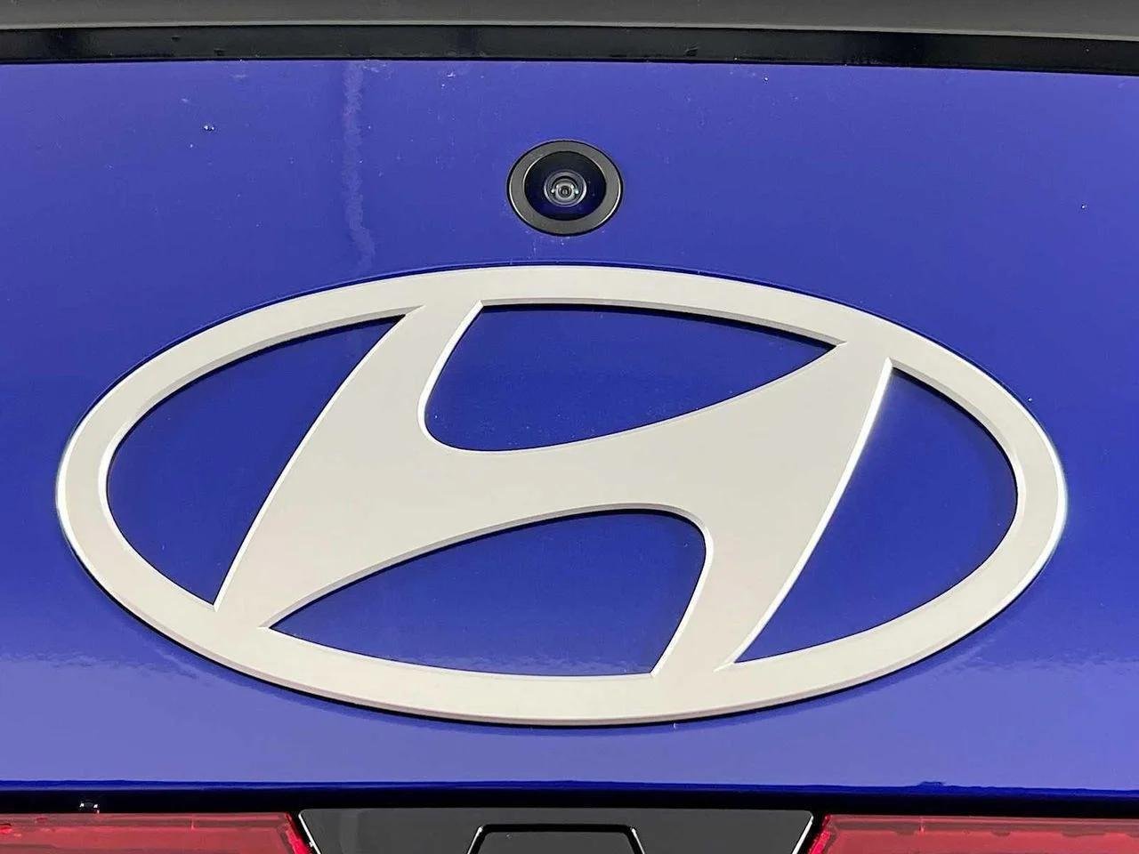 2026 Hyundai Elantra — photo 18