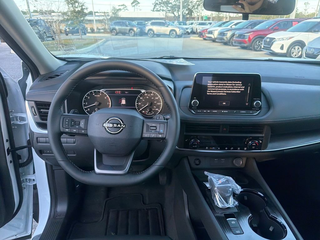 New 2026 Nissan Rogue Dark Armor 4D Sport Utility