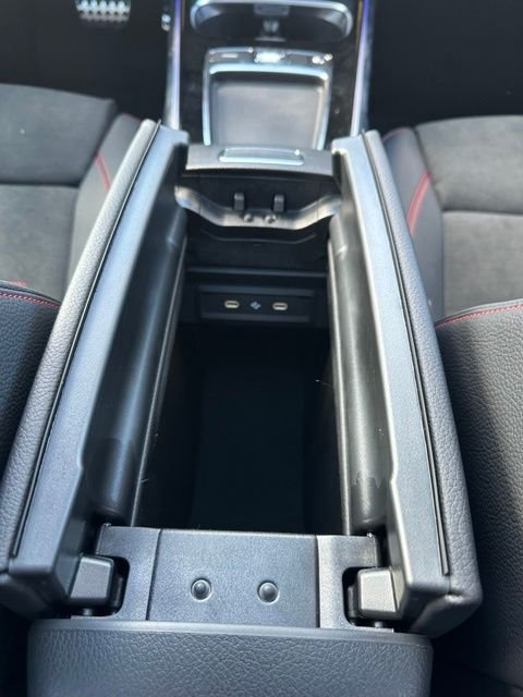 New 2026 Cirrus Silver Metallic Mercedes-Benz GLB 250 image 34