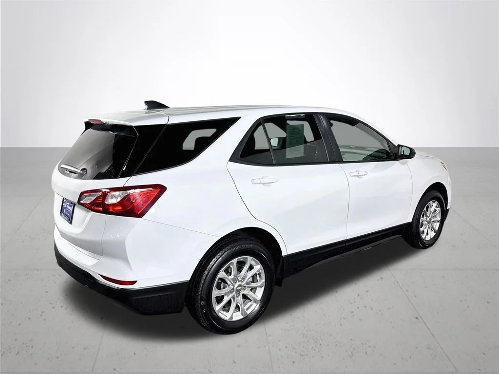 Used 2021 White Chevrolet LS image 6