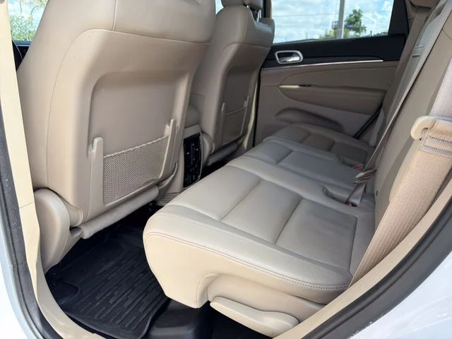 Used 2021 White Jeep Limited image 15