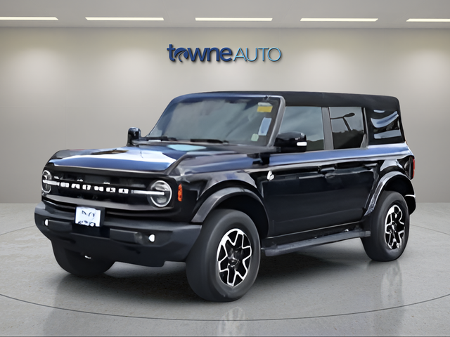 Used 2023 Black Ford Outer Banks image 2