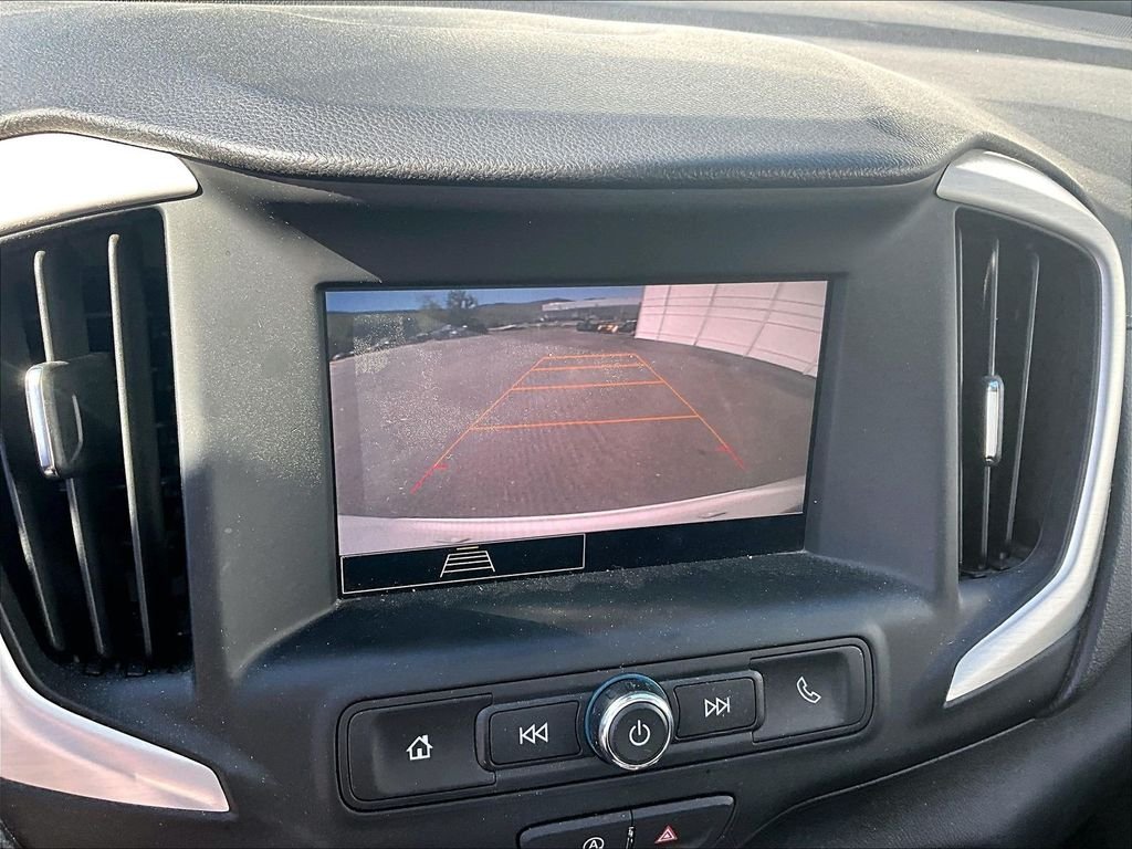 Used 2024 Summit White GMC SLE image 19