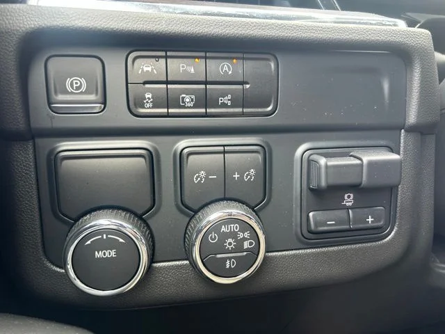 Used 2025 Gray Chevrolet Premier image 16
