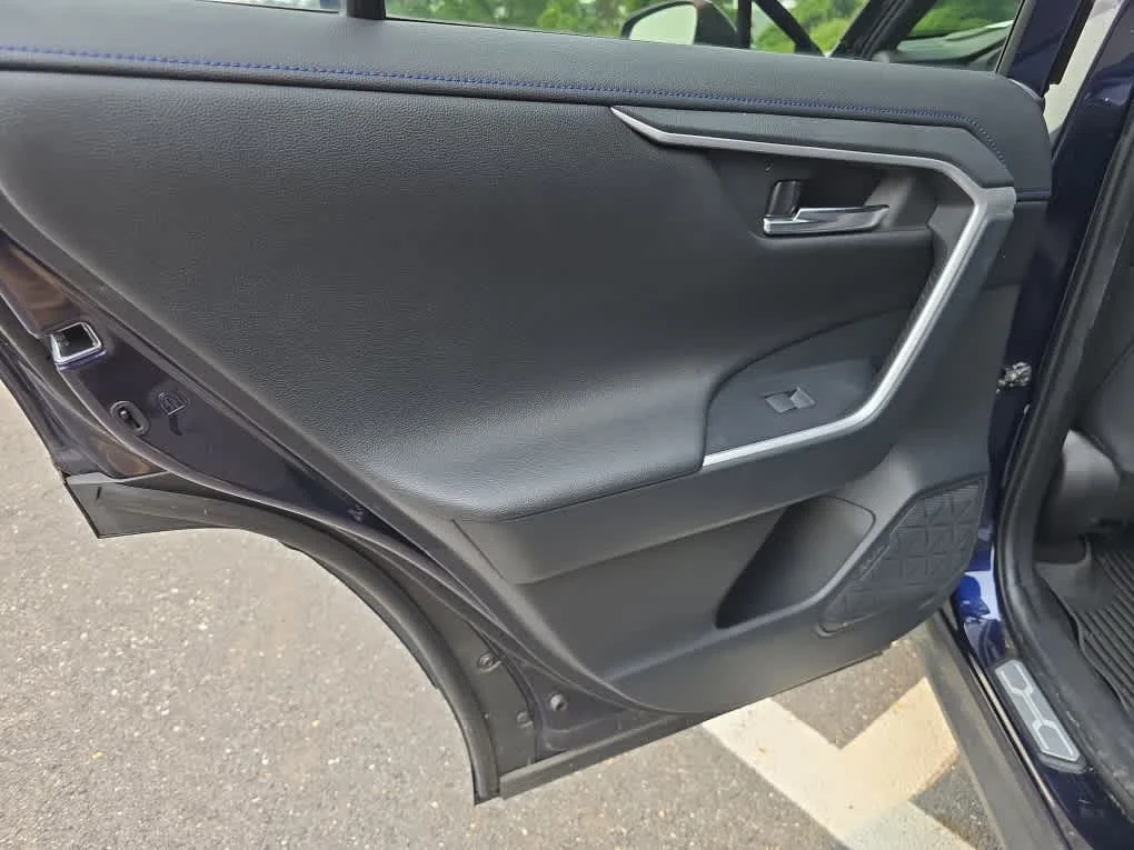 Used 2021 Blue Print/Midnight Black Metallic Toyota Hybrid XSE image 13