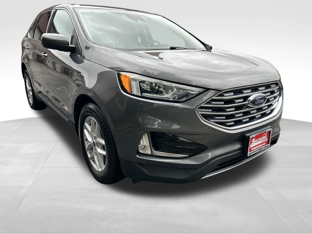 Used 2021 Gray Ford SEL image 8