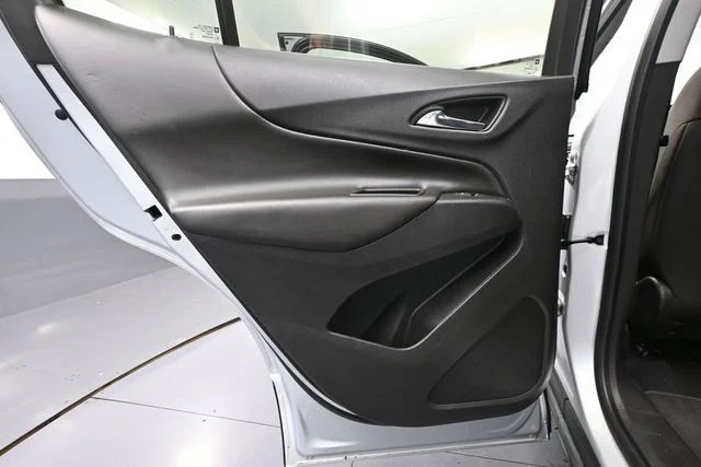 Used 2022 Silver Chevrolet LT image 35