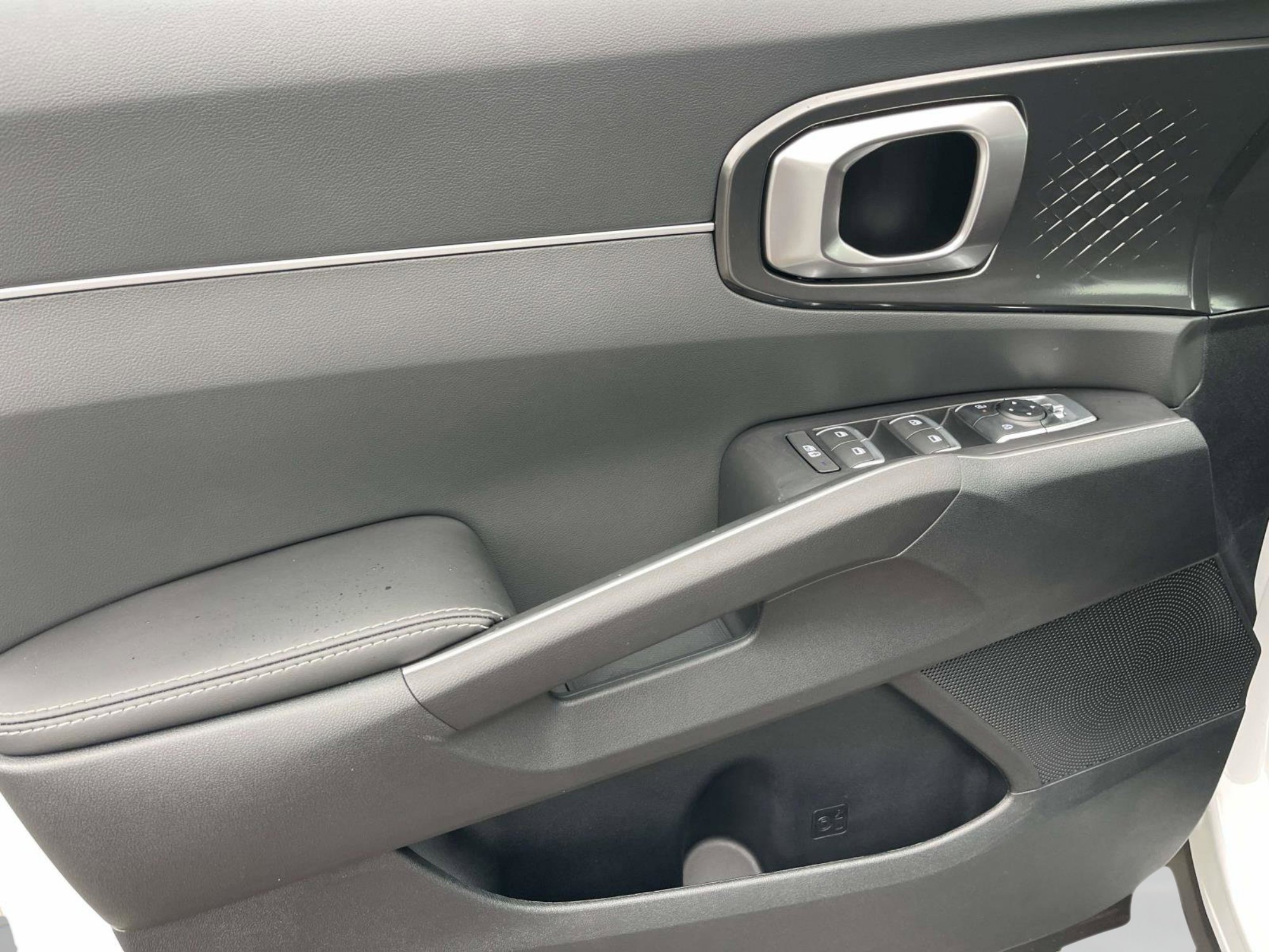 New 2026 Glacial White Pearl Kia S image 20