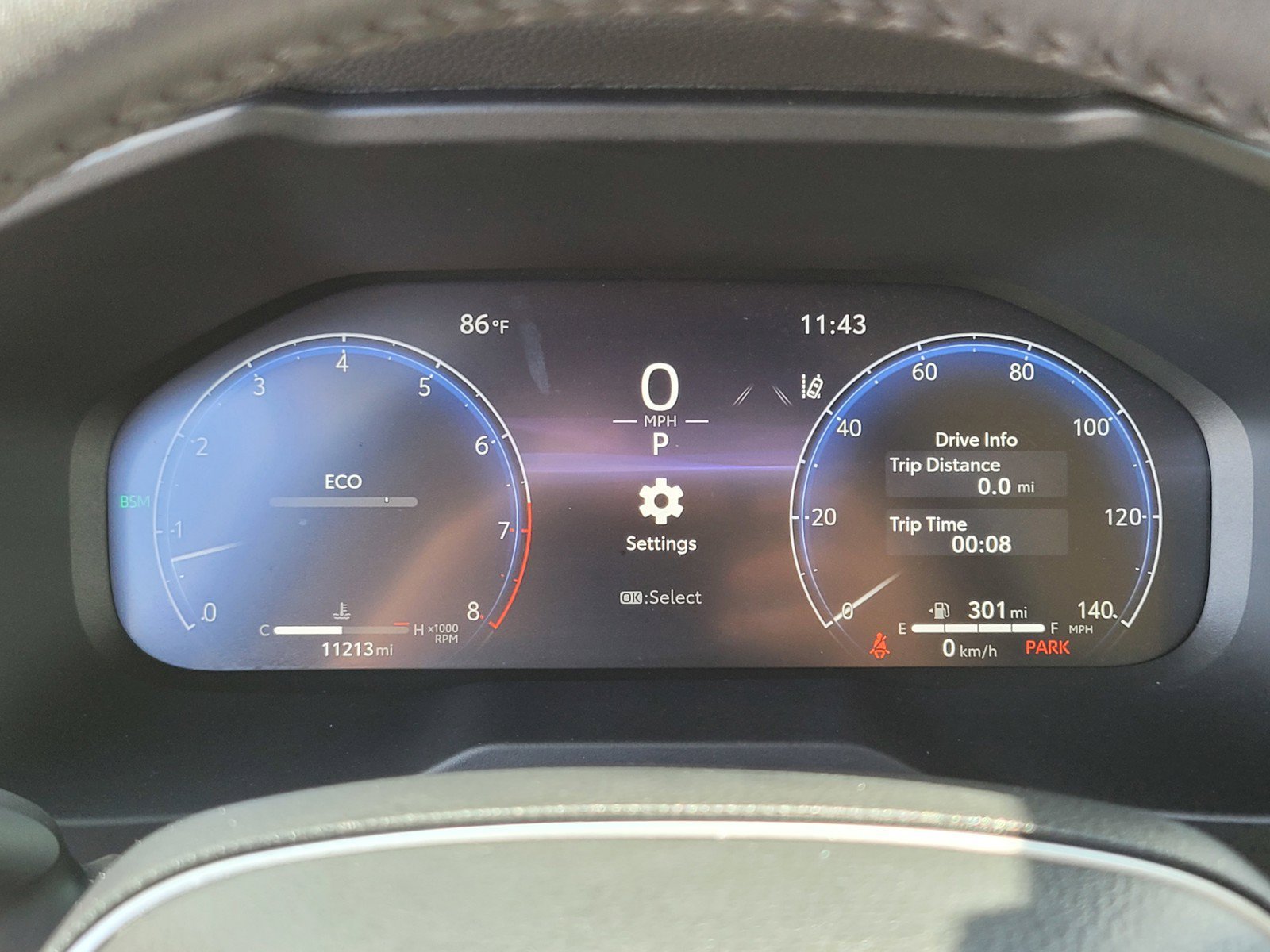 Certified Used 2025  Toyota Limited image 24