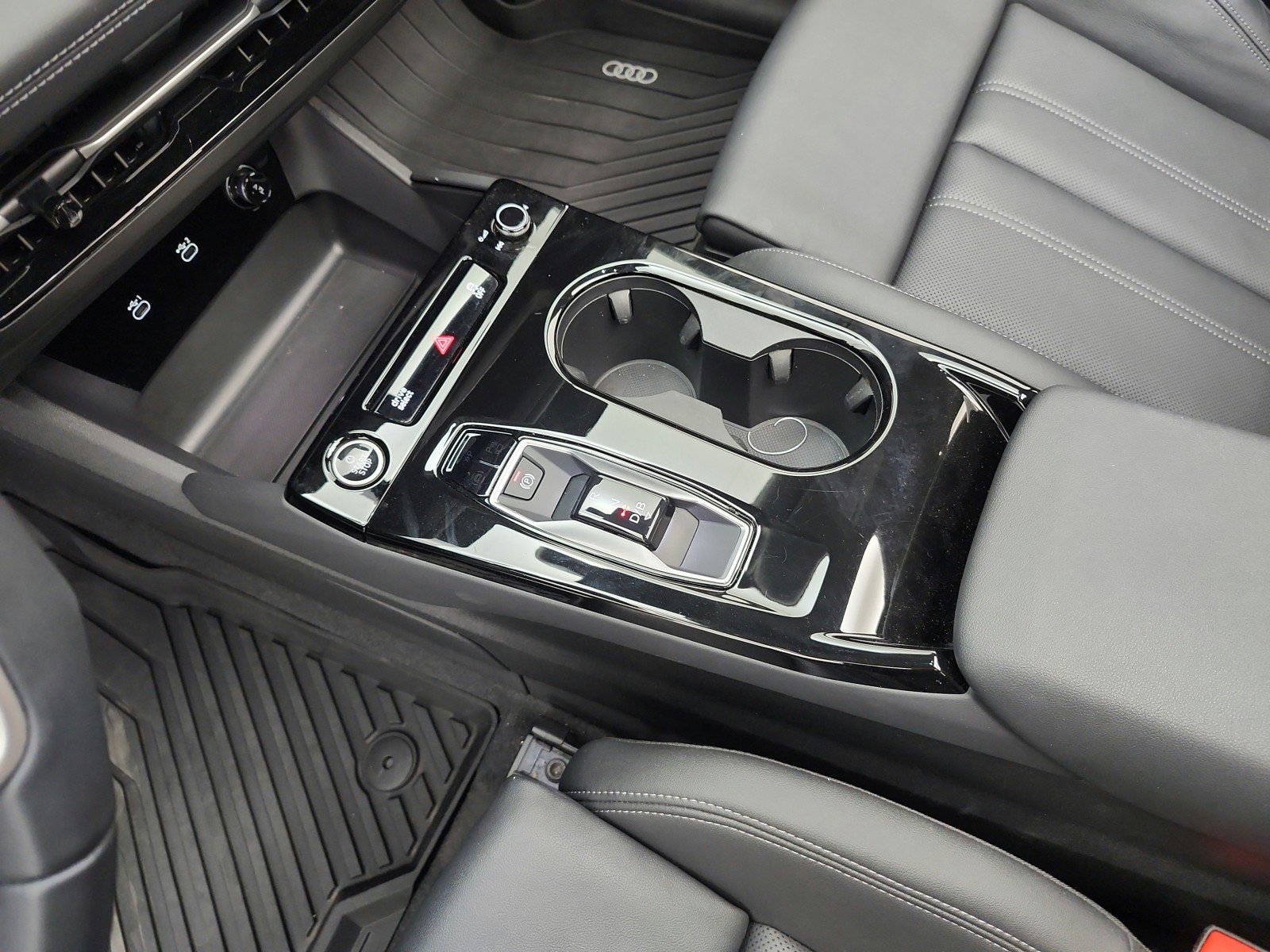 Used 2025 Mythos Black Metallic Audi Premium Plus quattro image 11