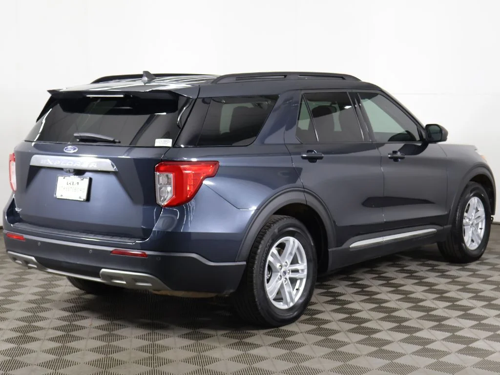 Used 2024 Blue Ford XLT image 7