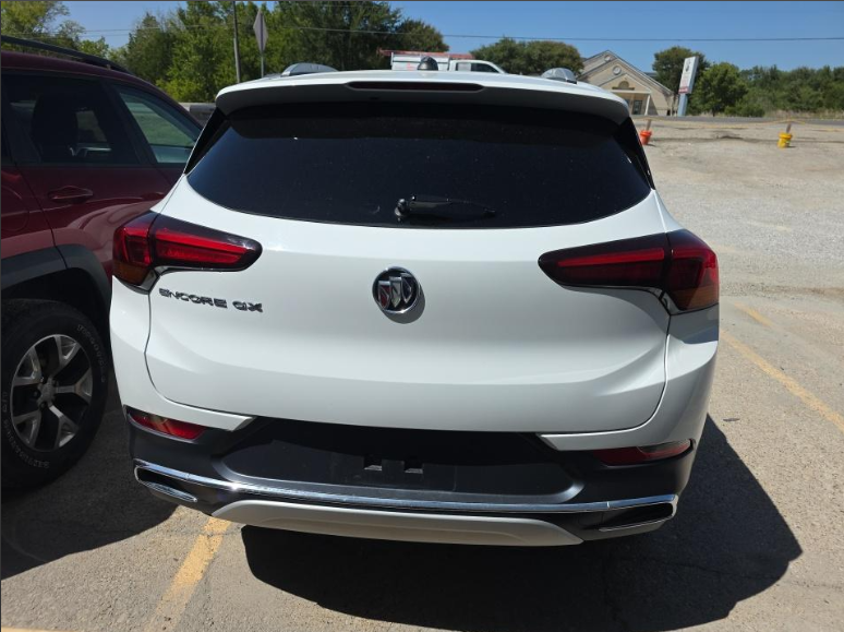 Used 2021 White Buick Essence image 5