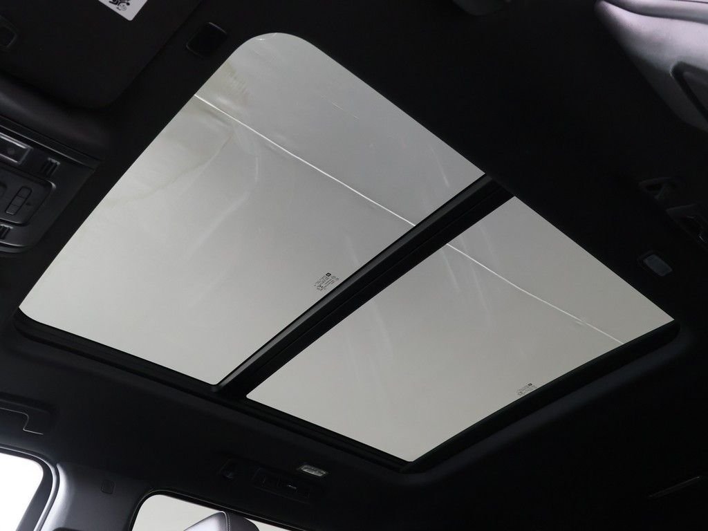 2023 Chevrolet Suburban Z71 - Photo 20