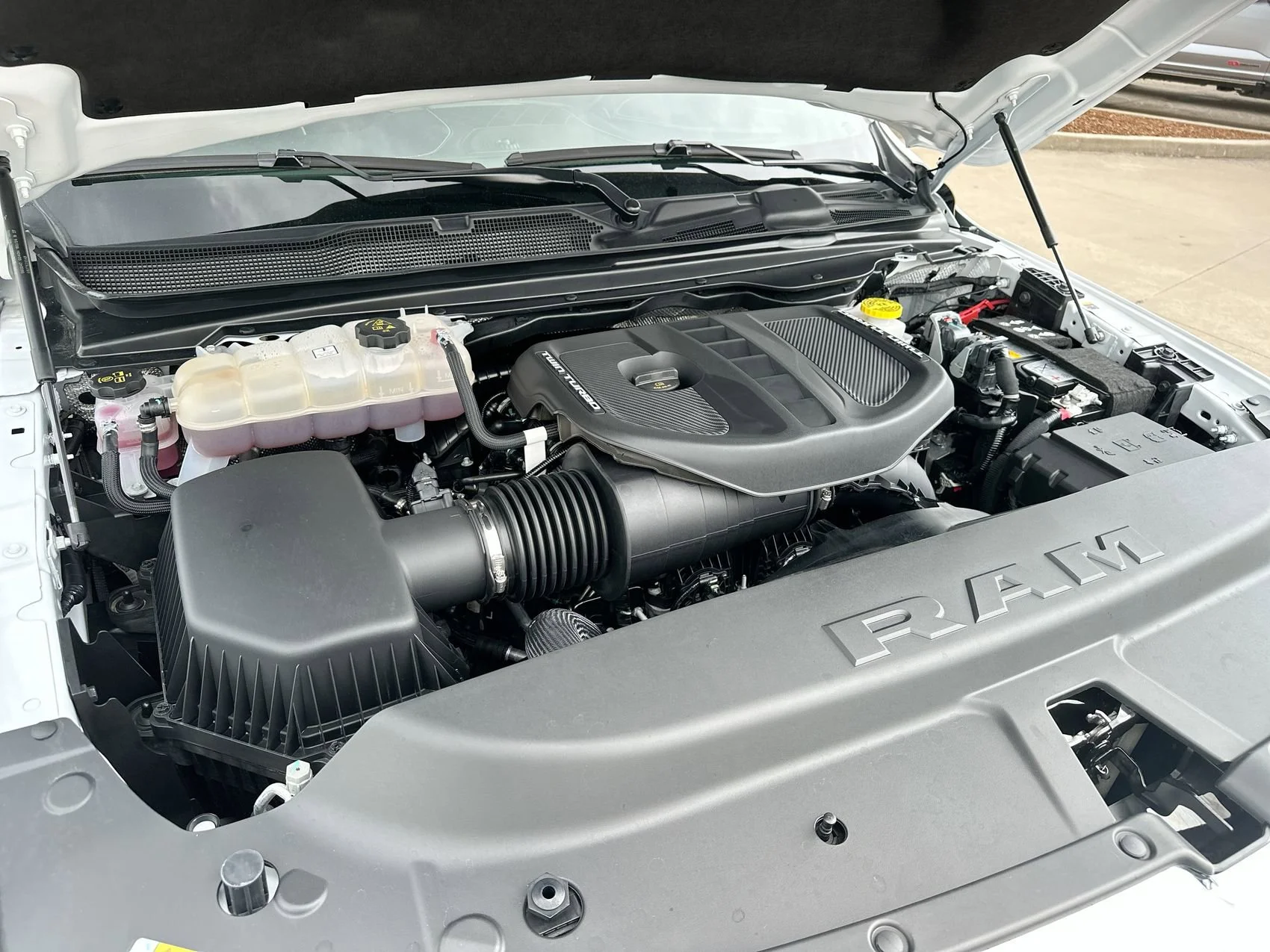 2025 RAM Ram 1500 Pickup Limited - Photo 25