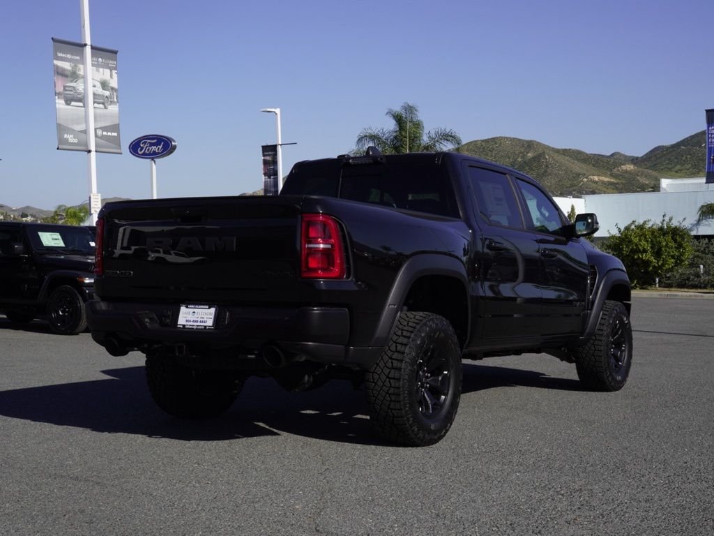 New 2026 Diamond Black Crystal Pearl-Coat Exterior Paint RAM RHO image 3